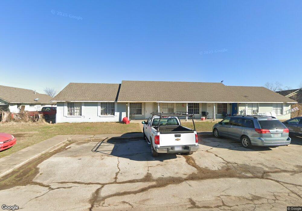 2303 W Beacon Circle Dr, Rogers, AR 72758 - photo 1