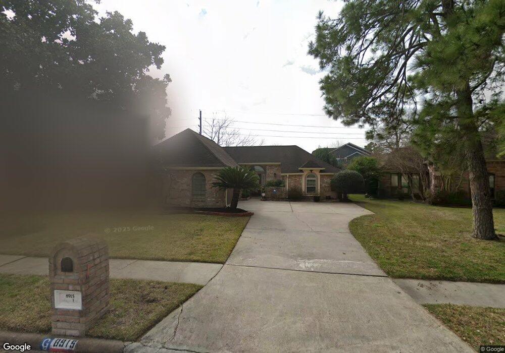 8915 Arlington Forest Dr, Houston, TX 77088 - photo 1