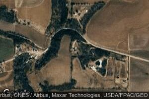 12906 Hammerand Rd, Sherrill, IA 52073