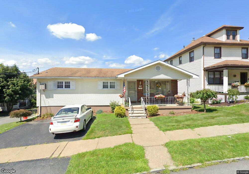 301 Ward St unit 303, Dunmore, PA 18512 - photo 1