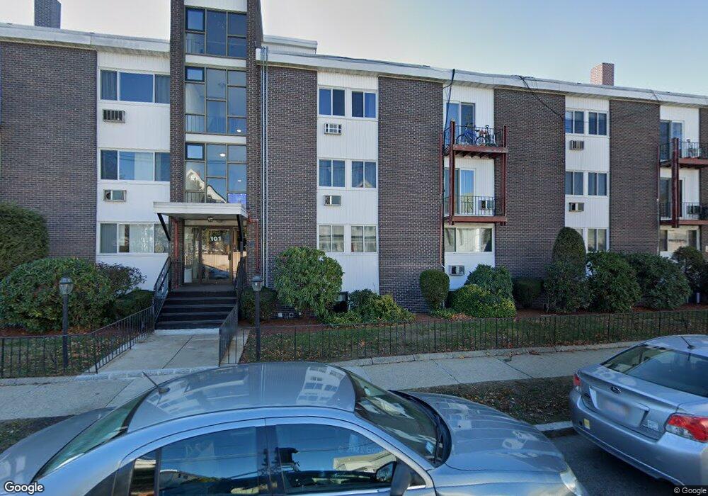 101 Waite St unit B6, Malden, MA 02148 - photo 1