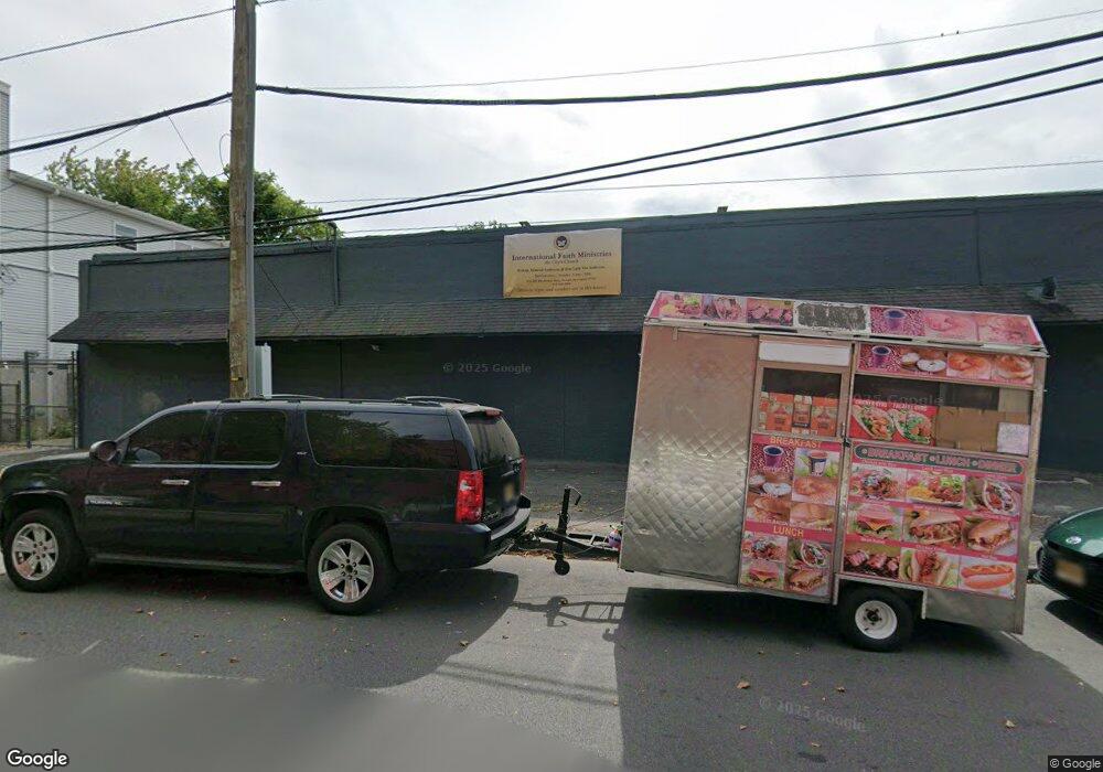 476 4th Ave W unit 476, Newark, NJ 07107 - photo 1