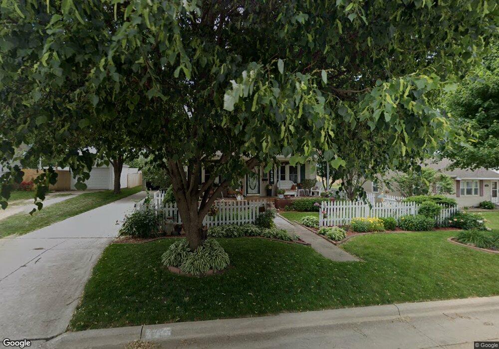 1413 W 7th St, Cedar Falls, IA 50613 - photo 1