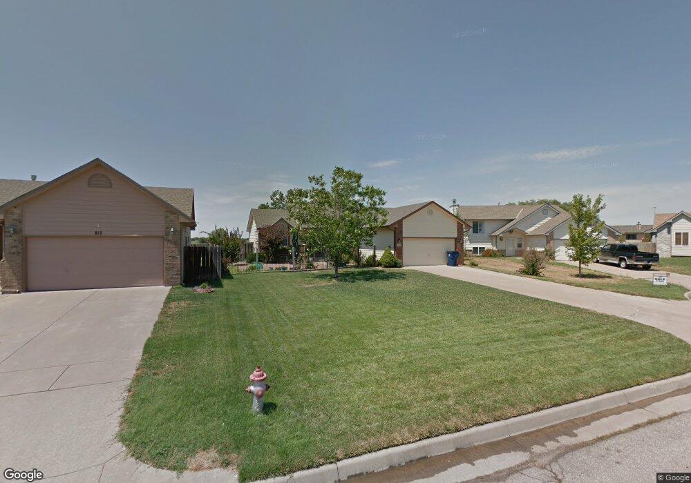 821 N Bay Country Cir, Wichita, KS 67235 - photo 1