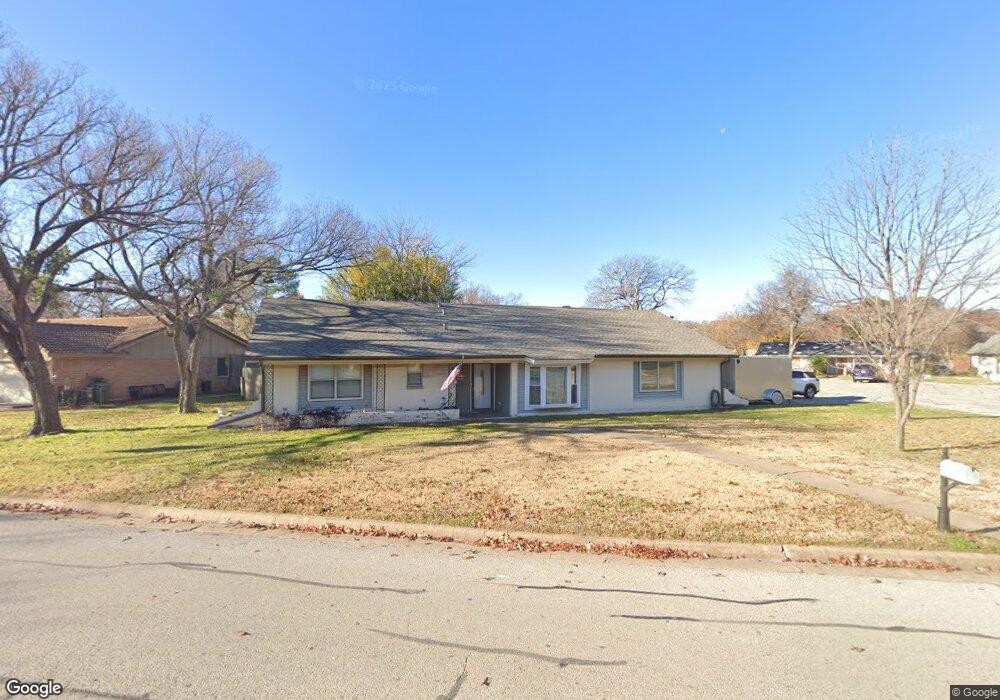 2133 Shady Brook Dr, Bedford, TX 76021 - photo 1