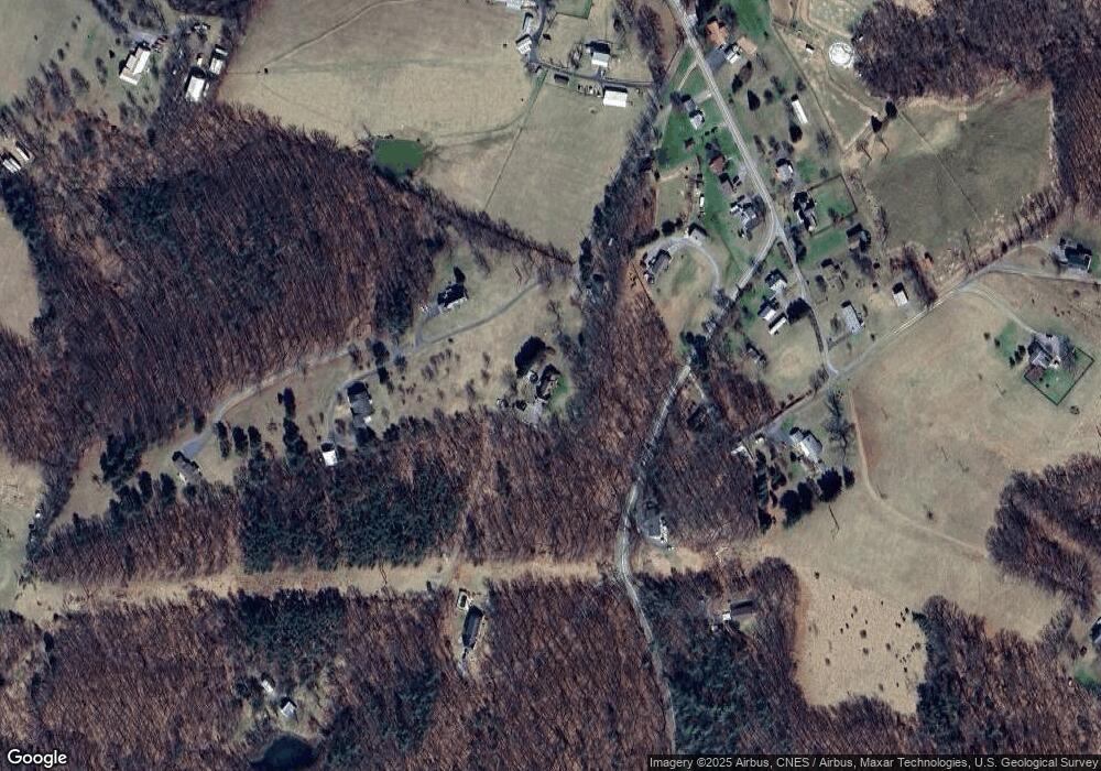 1096 New Hope Rd, Berkeley Springs, WV 25411 - photo 1