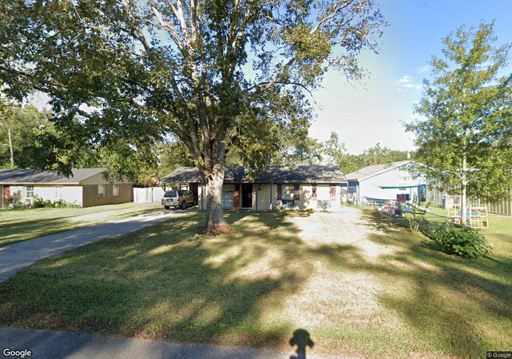 109 Forest St, Picayune, MS 39466 - photo 1