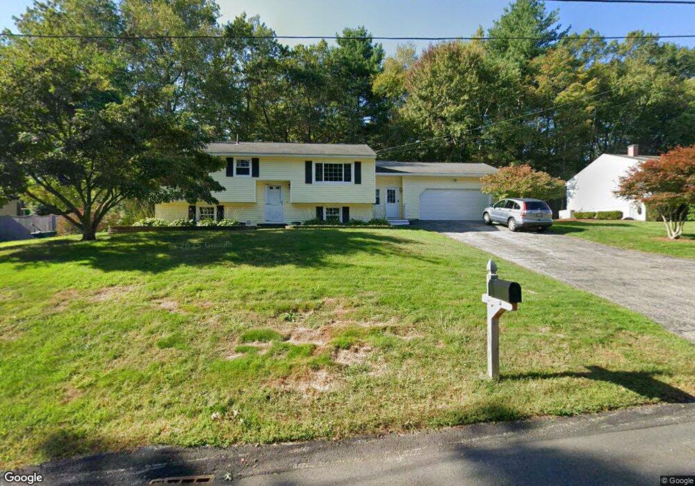 74 Wethersfield Rd, Nashua, NH 03062 - photo 1