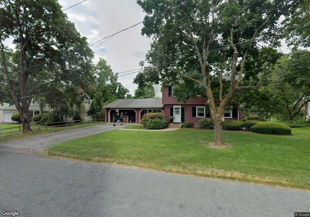 8 Valley View Dr, Greenfield, MA 01301 - photo 1