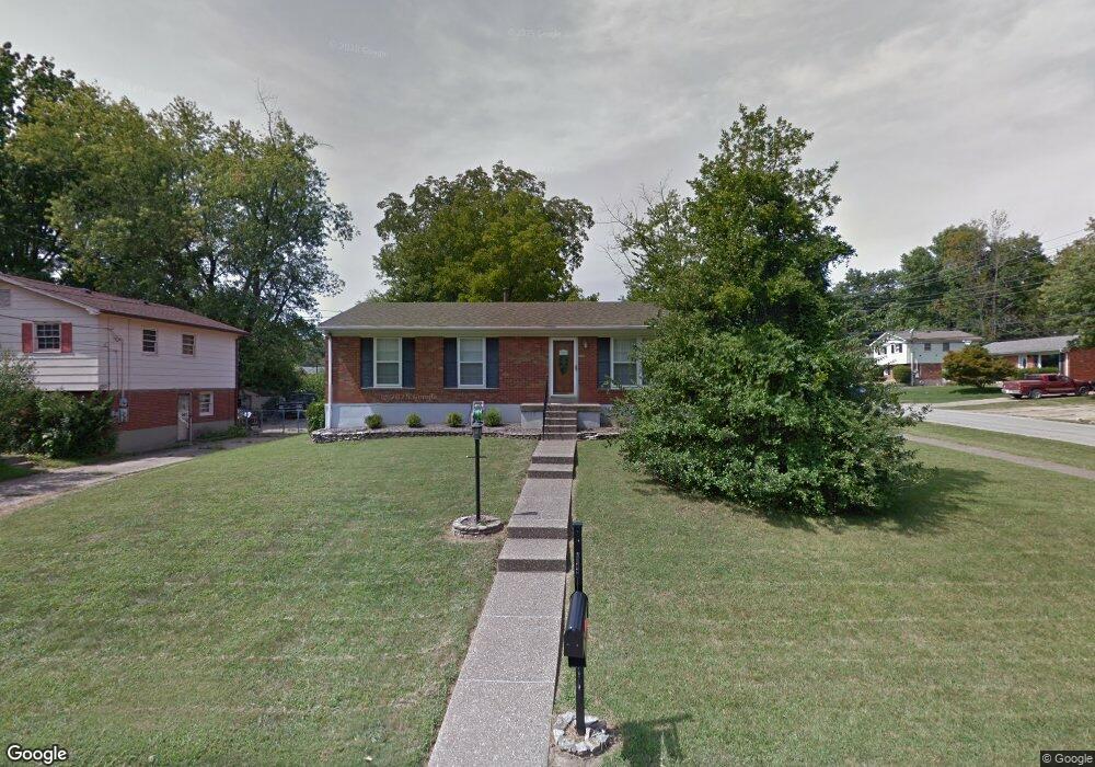 5500 Oak Creek Ln, Louisville, KY 40291 - photo 1