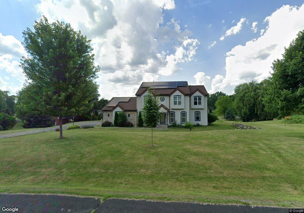 W265N5781 Mount Du Lac Dr, Sussex, WI 53089 - photo 1