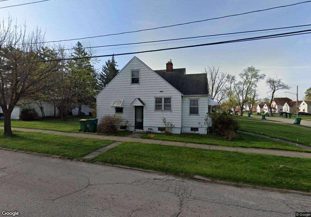 5101 Clement Ave, Maple Heights, OH 44137 - photo 1