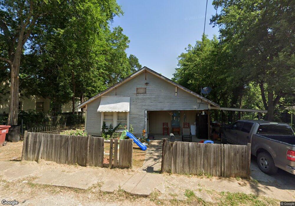 404 S 4th St, Bonham, TX 75418 - photo 1