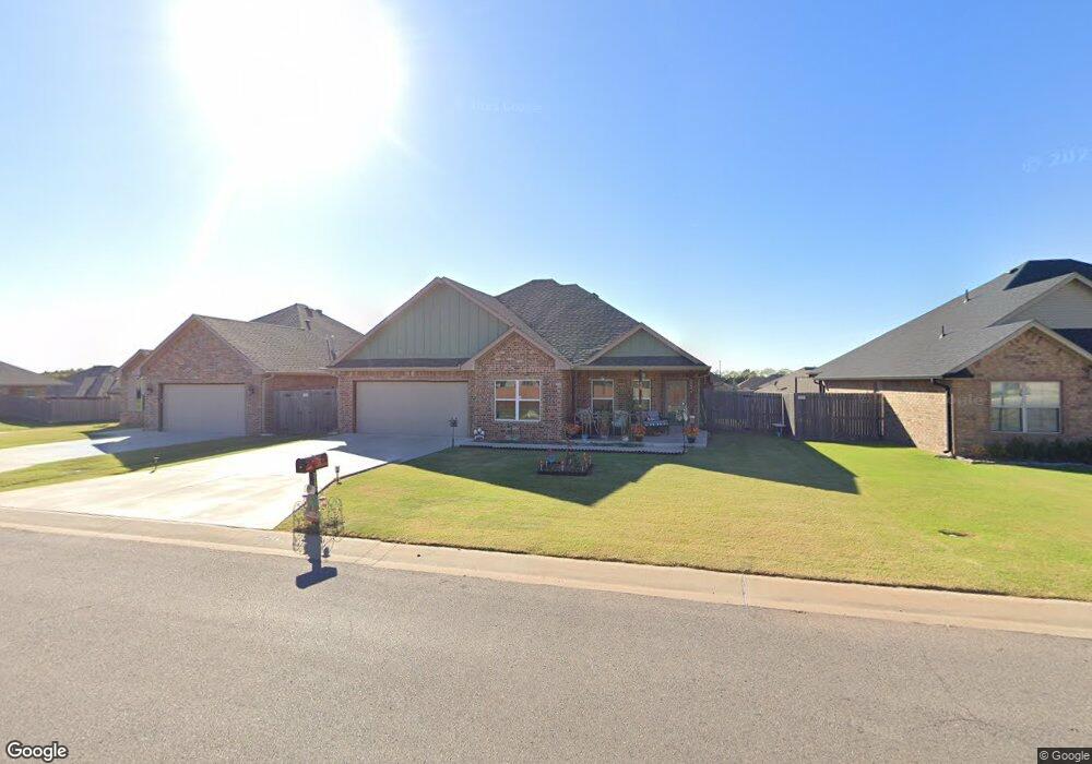 2204 Whispering Pine Blvd, Shawnee, OK 74804 - photo 1