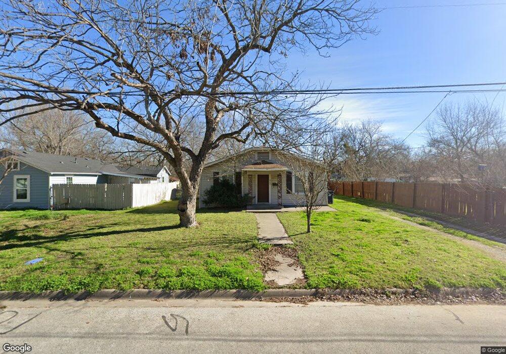 409 N 36th St, Corsicana, TX 75110 - photo 1