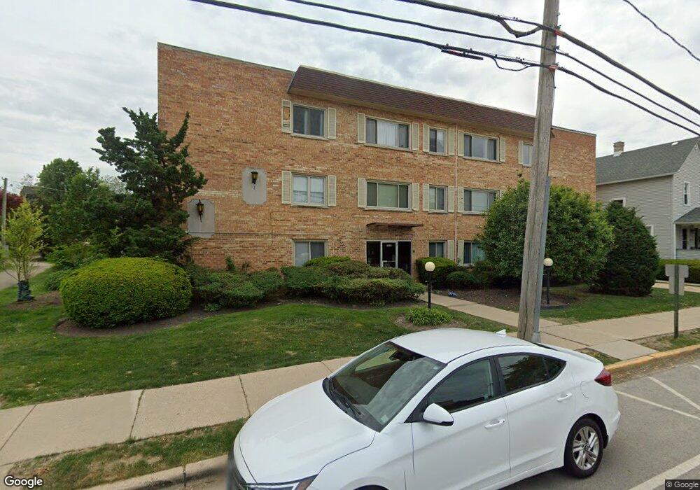 1525 E Thacker St unit 2F, Des Plaines, IL 60016 - photo 1