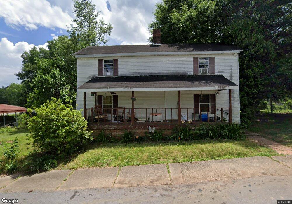 318 Lucas St, Walhalla, SC 29691 - photo 1