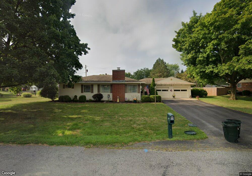 165 Hillcrest Dr, Circleville, OH 43113 - photo 1