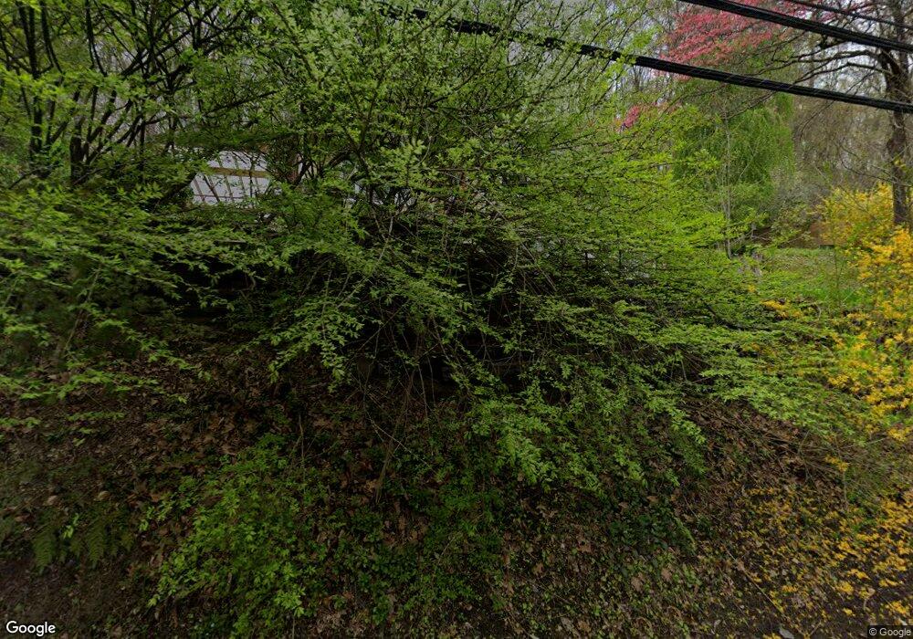 28 Quaker Bridge Rd, Croton On Hudson, NY 10520 - photo 1