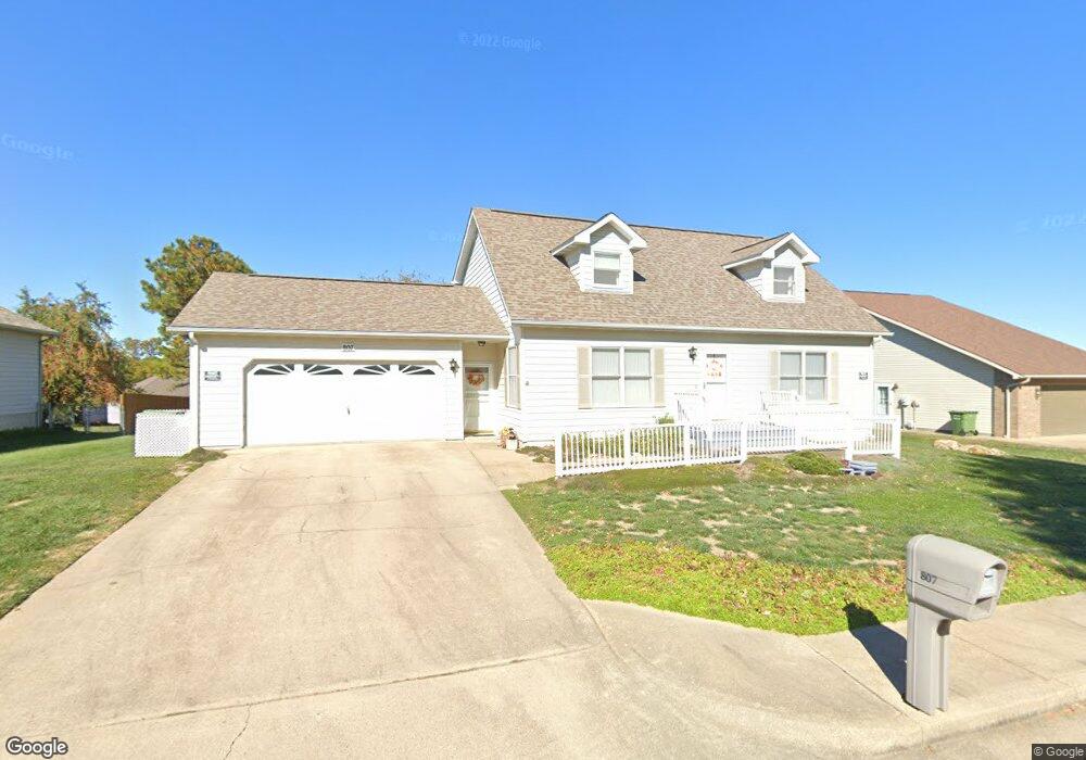 807 Cambridge Dr, Rolla, MO 65401 - photo 1