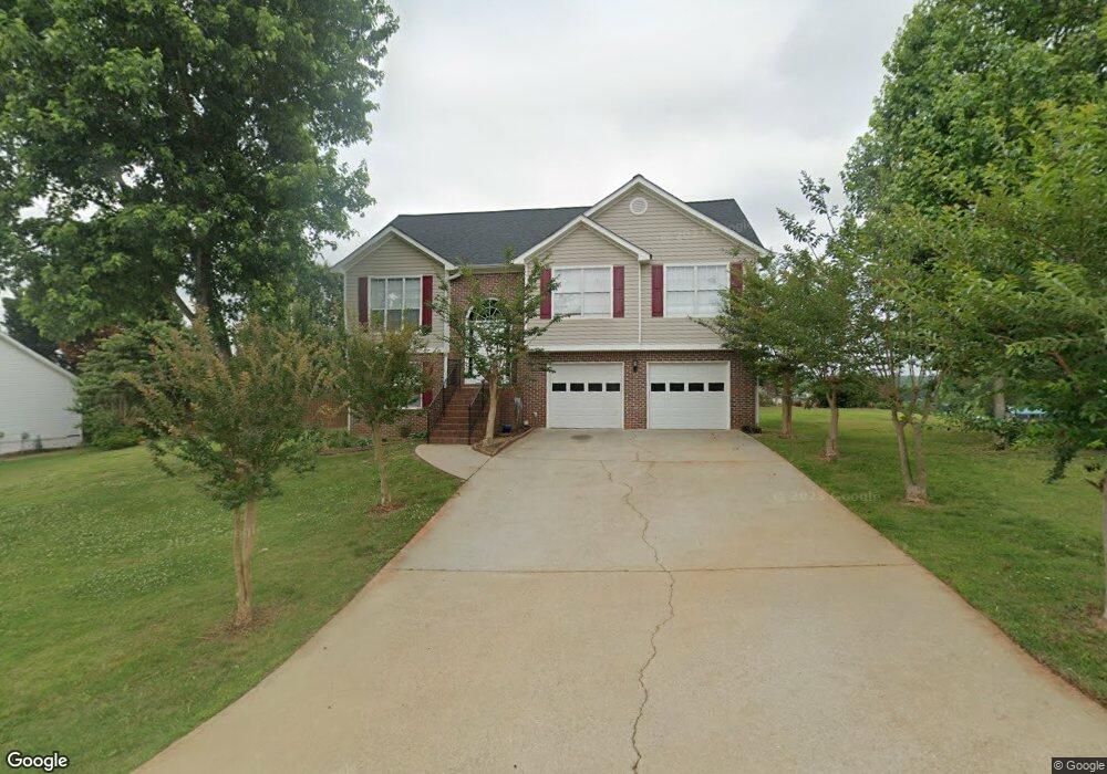 5434 Riverchase Dr, Flowery Branch, GA 30542 - photo 1