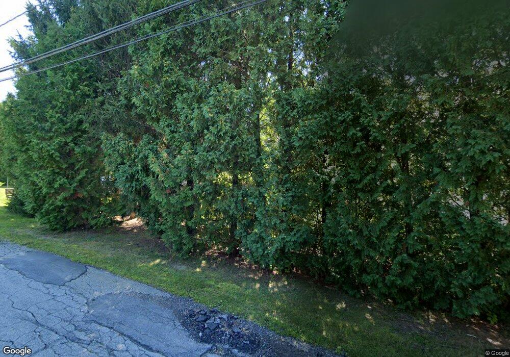 8 Bristol Ln, Dover, NH 03820 - photo 1