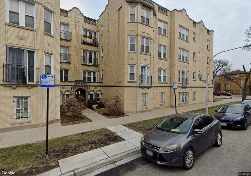 2704 W Arthur Ave unit 1-N, Chicago, IL 60645 - photo 1