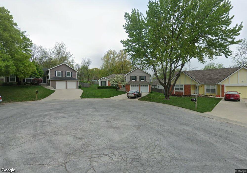 8114 Gillette St, Lenexa, KS 66215 - photo 1