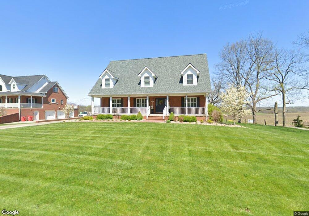 420 Farmbrook Cir, Frankfort, KY 40601 - photo 1