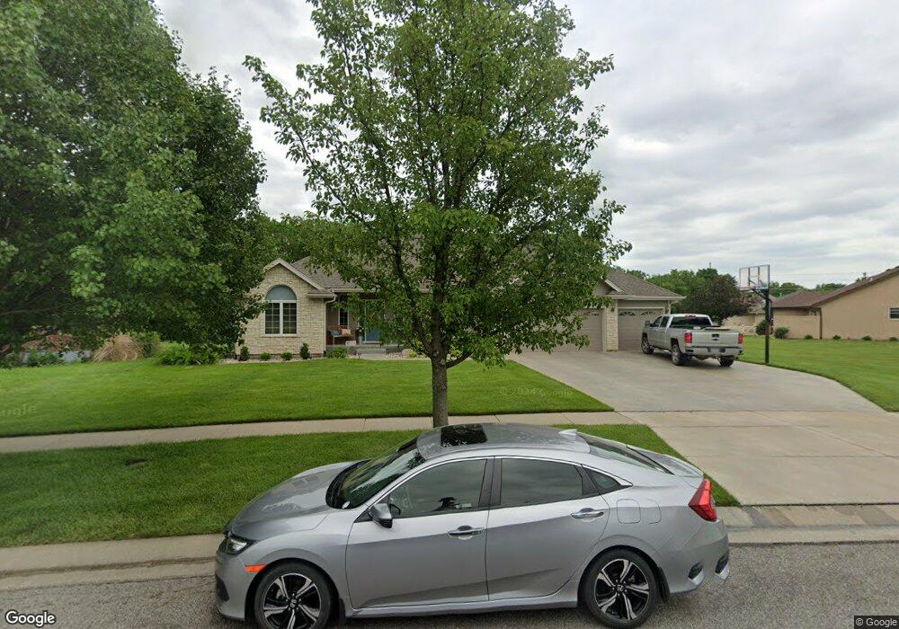 3938 SW Colly Creek Dr, Topeka, KS 66610 - photo 1