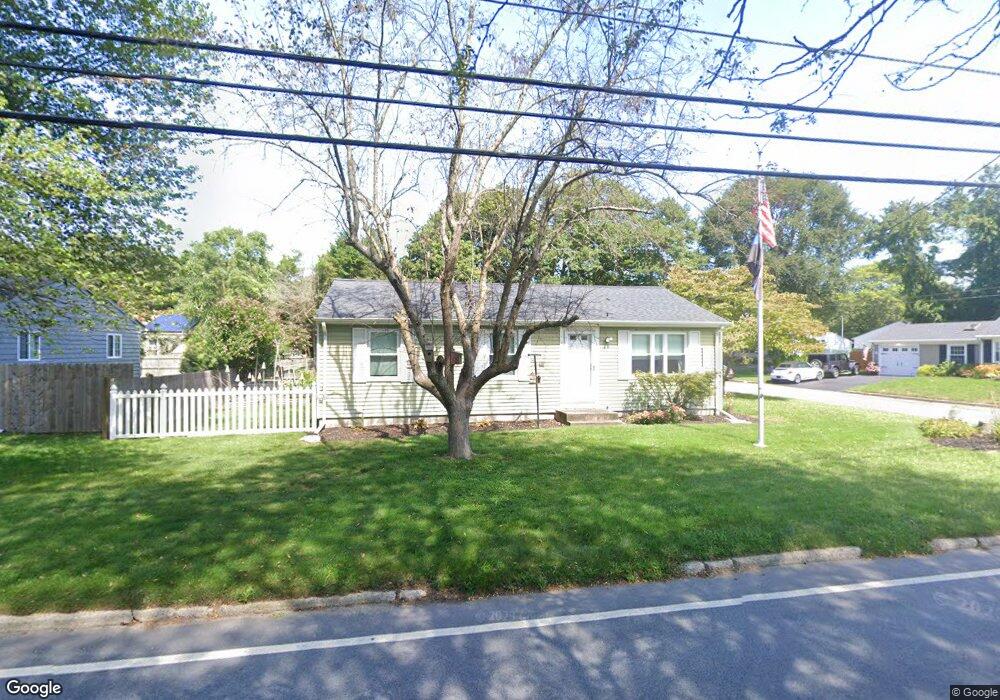 74 Grassy Plain Rd, Riverside, RI 02915 - photo 1