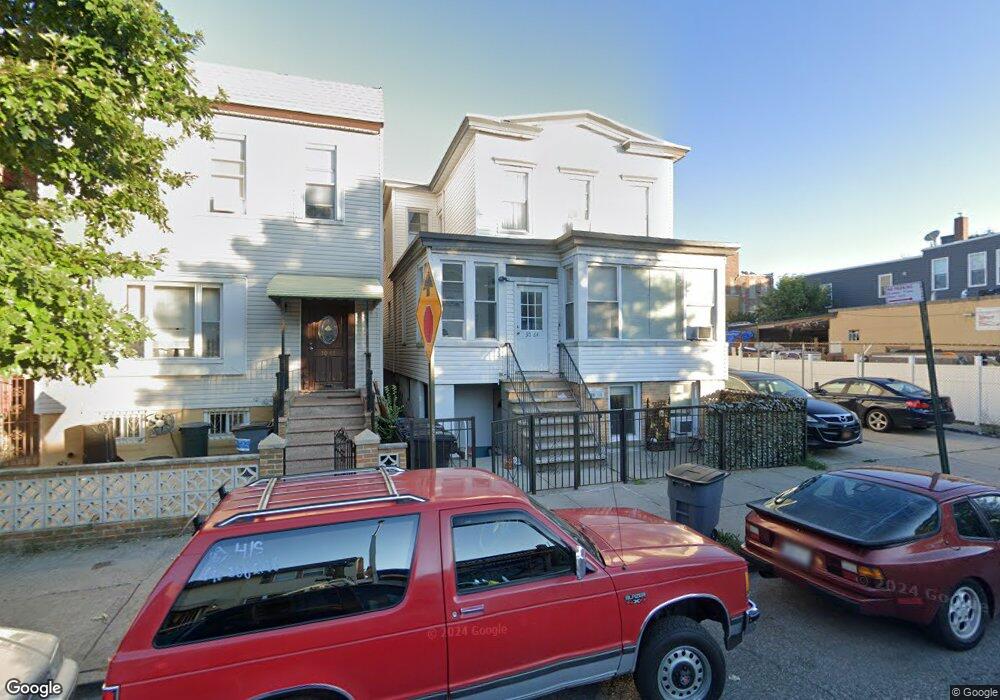 30-64 41st St unit 1, Long Island City, NY 11103 - photo 1