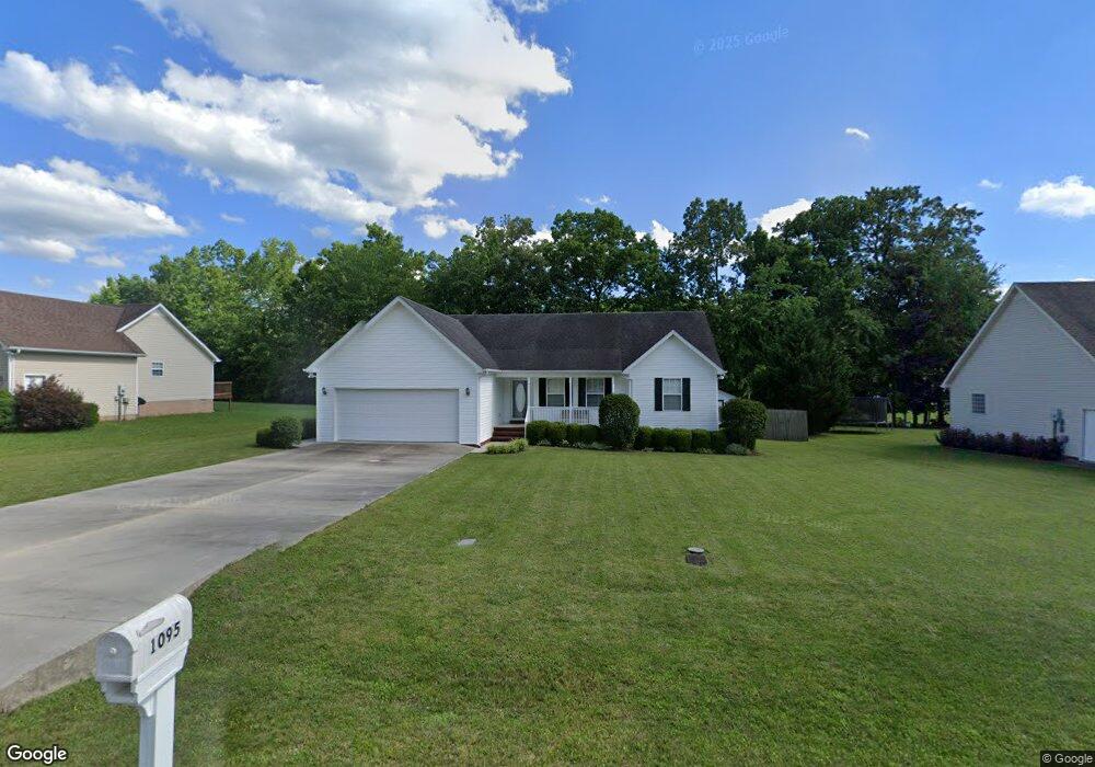 1095 Indian Springs Cir, Manchester, TN 37355 - photo 1