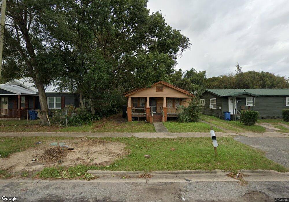 2621 Lee St, Brunswick, GA 31520 - photo 1