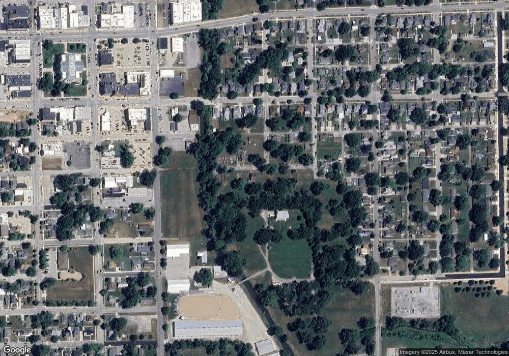 329 E 11th St, Auburn, IN 46706 - photo 1