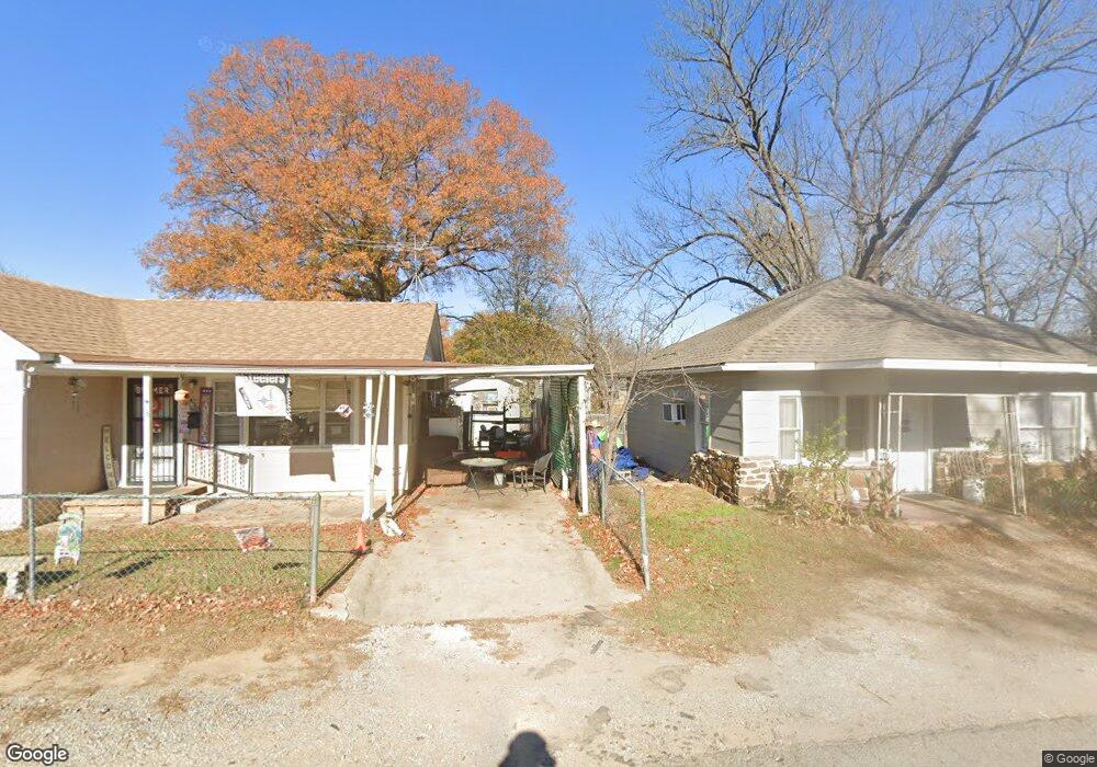 302 W Barclay St, Henryetta, OK 74437 - photo 1