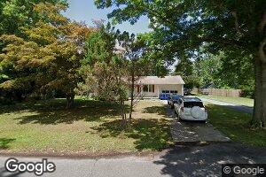 2 Hanover Dr, Cookstown, NJ 08511