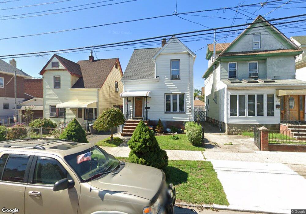 9526 108th St, South Richmond Hill, NY 11419 - photo 1