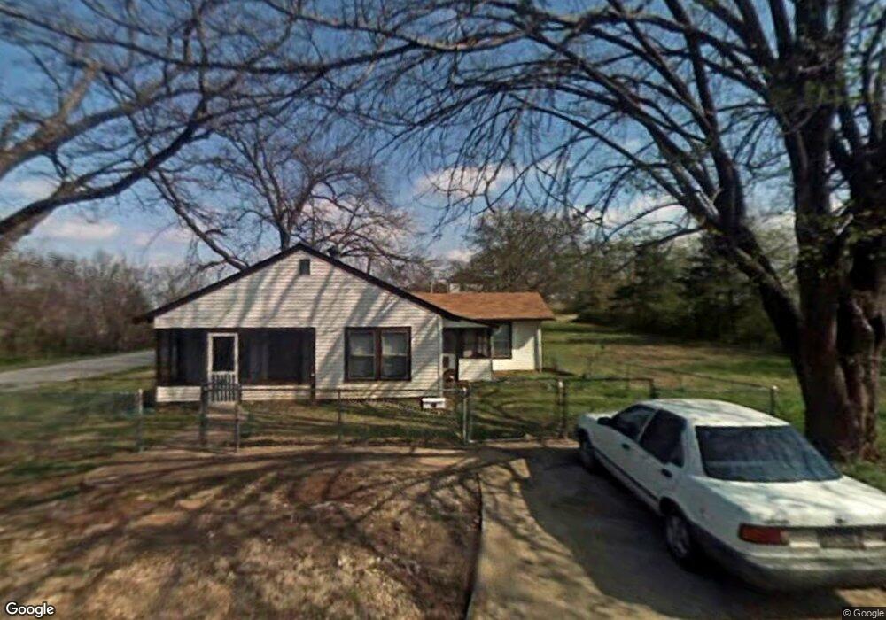 1131 W Elm St, Denison, TX 75020 - photo 1