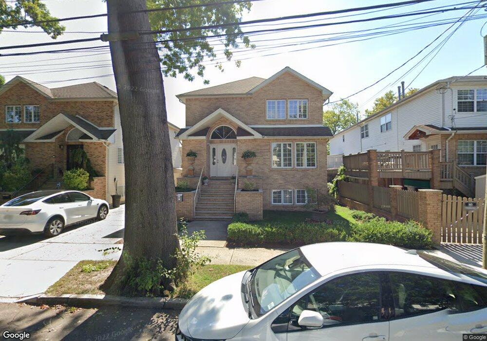28 Nugent Ave, Staten Island, NY 10305 - photo 1
