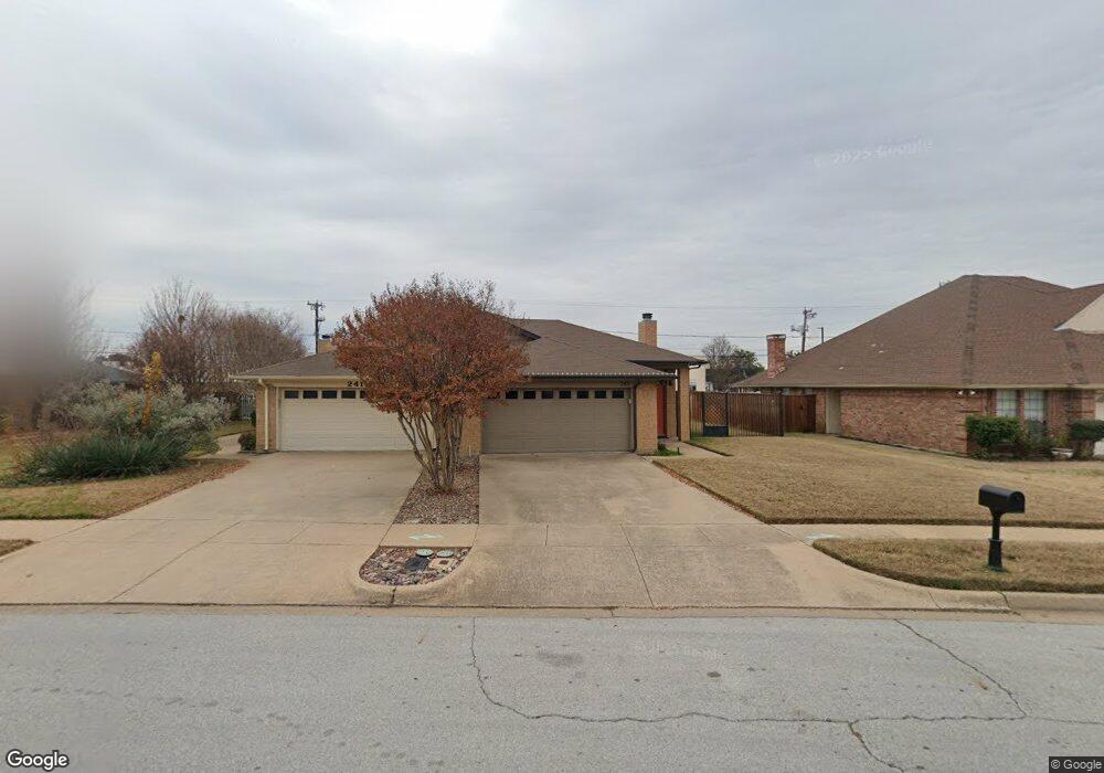 243 Mountainview Dr, Hurst, TX 76054 - photo 1