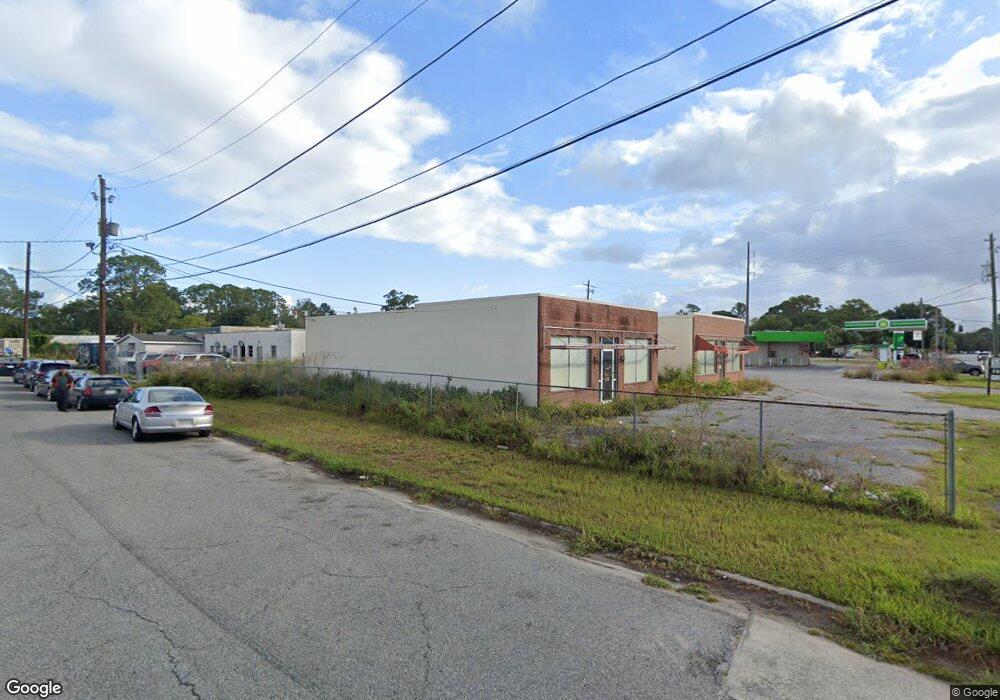 1721 1st St, Brunswick, GA 31520 - photo 1