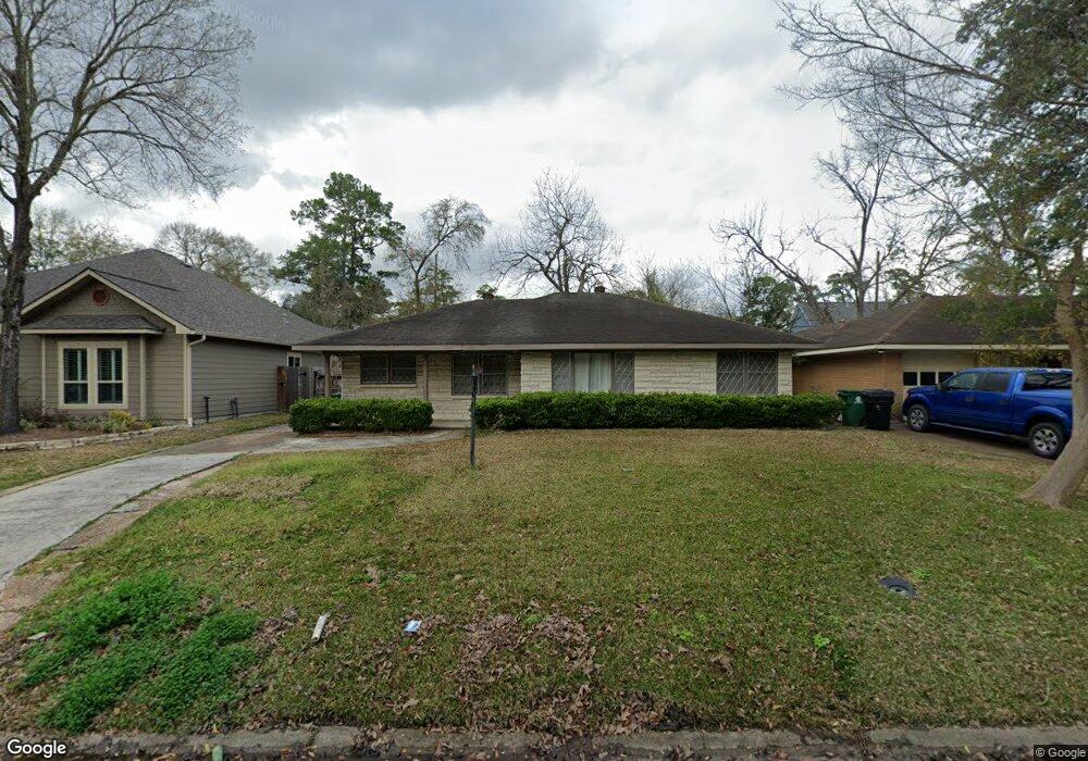 1346 Richelieu Ln, Houston, TX 77018 - photo 1