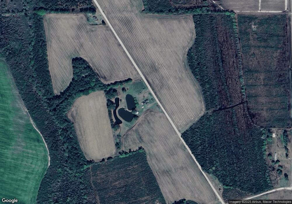 216 Oyster Shell Rd, Alma, GA 31510 - photo 1