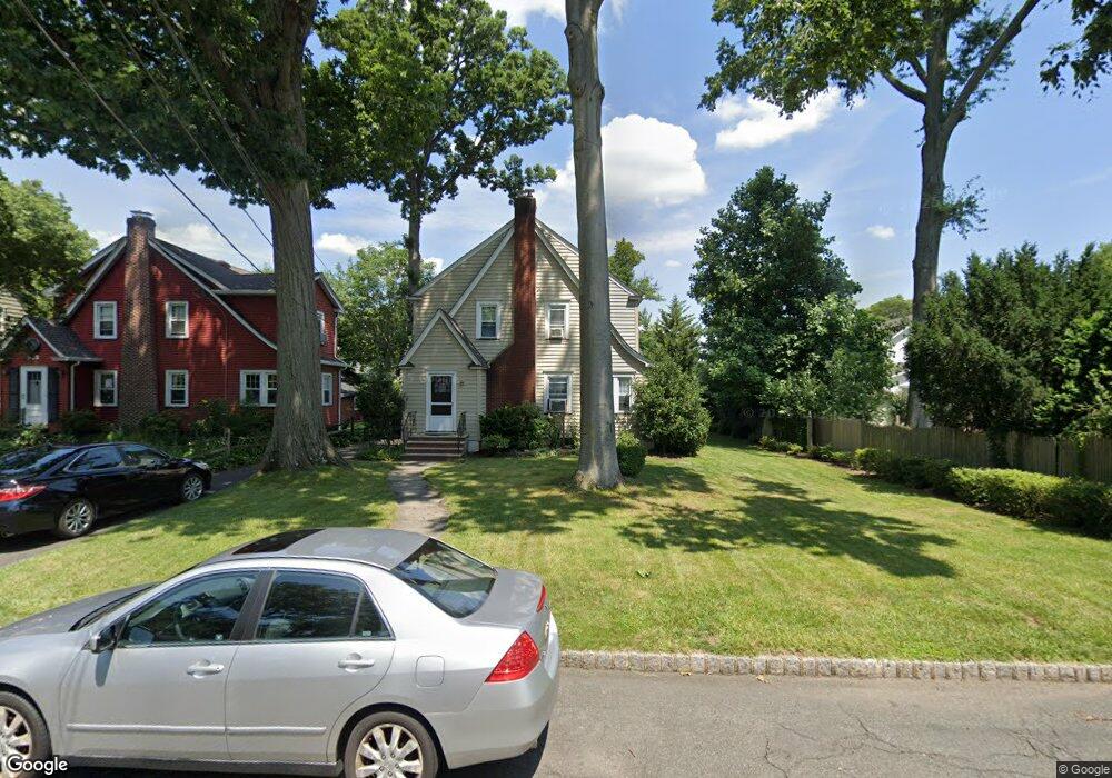 319 Hazel Ave, Westfield, NJ 07090 - photo 1