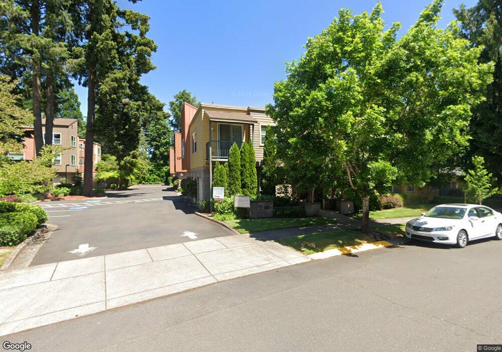 327 Rustic Place unit 30, Eugene, OR 97401 - photo 1