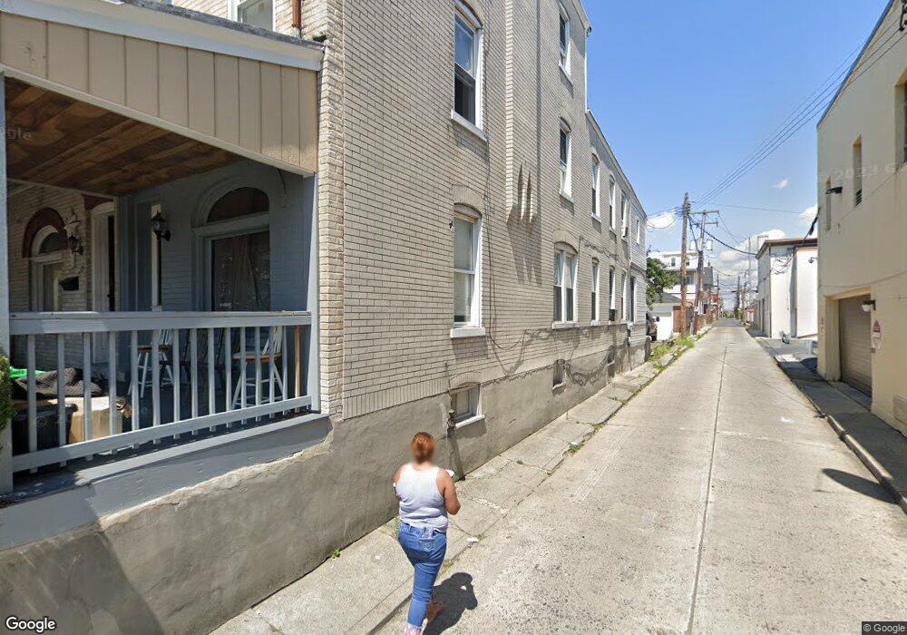 715 W Tilghman St, Allentown, PA 18102 - photo 1