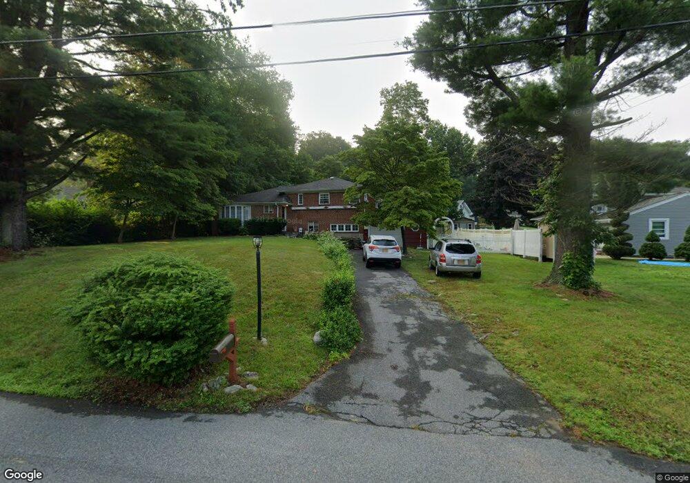 389 Fairview Ave, Yorktown Heights, NY 10598 - photo 1