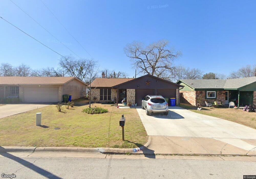 741 Hallvale Dr, Fort Worth, TX 76108 - photo 1