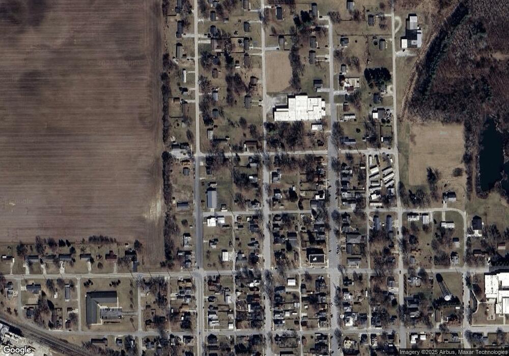 407 N Tucker St, Mentone, IN 46539 - photo 1